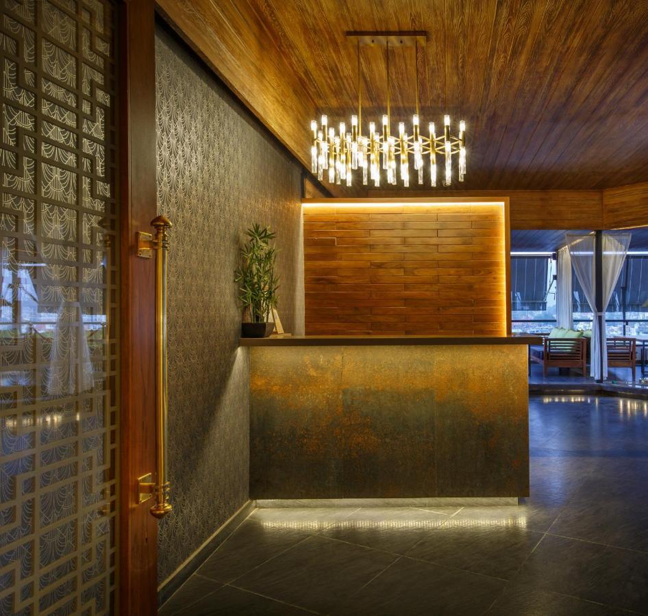 Hotel Ambassador By Ace Hotels Катманду Екстериор снимка