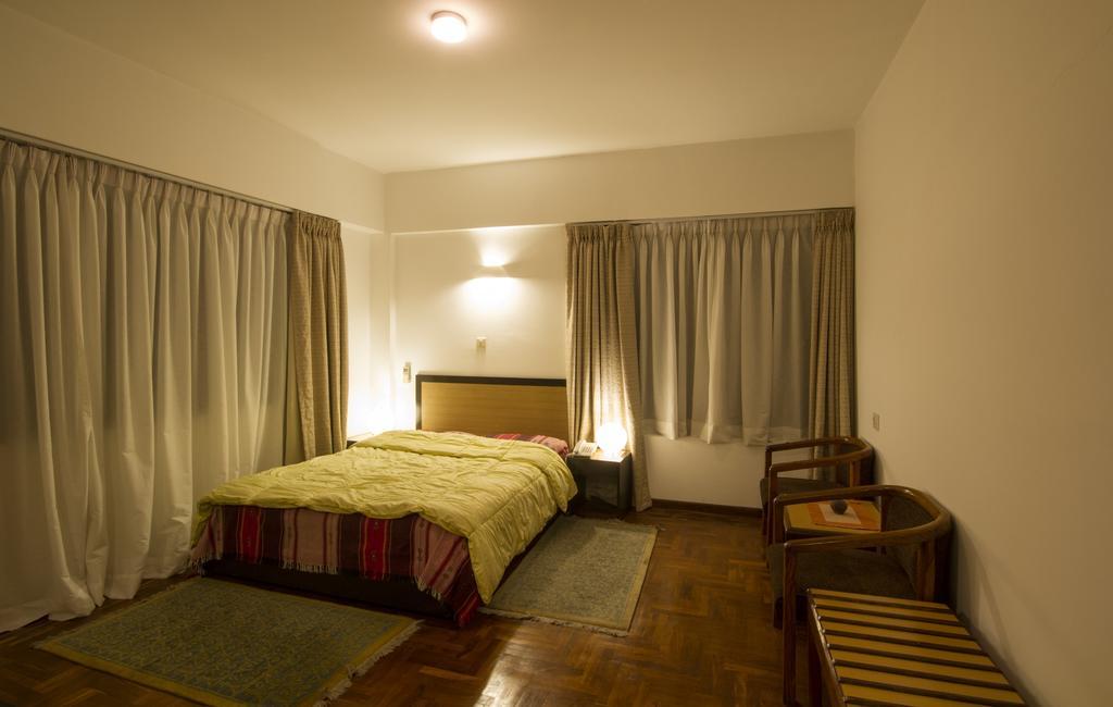 Hotel Ambassador By Ace Hotels Катманду Екстериор снимка